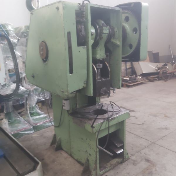 80 TON ÇELİK GÖVDE EKSANTRİK PRES