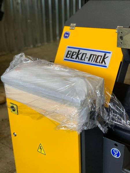 BEKAMAK BMSY 320 YARI OTOMATİK ŞERİT TESTERE
