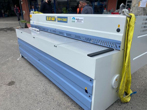 SAYMAK  2.5 MT 3 MM SRGM-H 2560x3 REDÜKTÖRLÜ GİYOTİN MAKAS