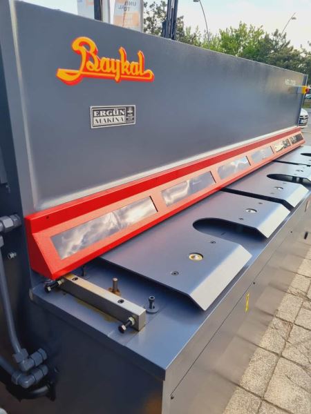 STOKTAN TESLİM BAYKAL  HGL 3106 HİDROLİK GİYOTİN MAKAS