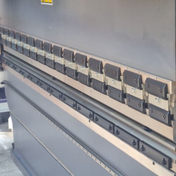 BAYKAL APHS 31120 CNC HİDROLİK ABKANT PRES