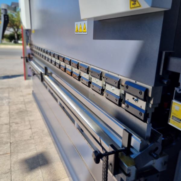 BAYKAL APHS 41240 CNC HİDROLİK ABKANT PRES