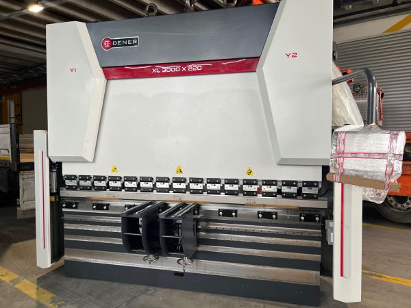 DENER PUMA XL 30220 CNC ABKANT