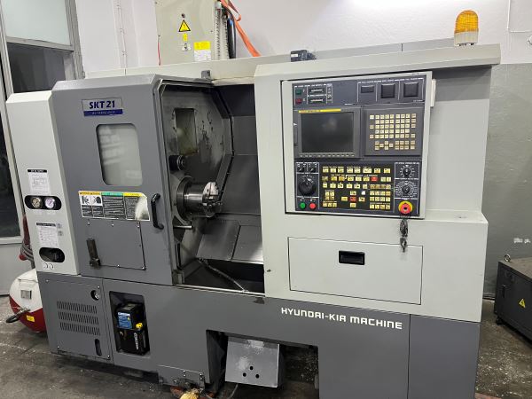HYUNDAİ KİA SKT21 8 İNÇ CNC TORNA