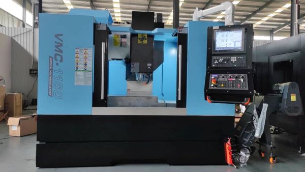 MAXTECH VMC 1160 CNC Dik İşlem Merkezi
