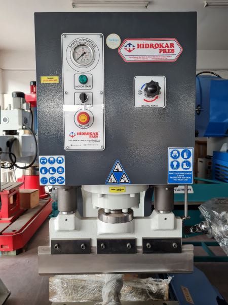 C TİP 30 TON HİDROLİK  PRES (MUTFAKÇI PRESİ)