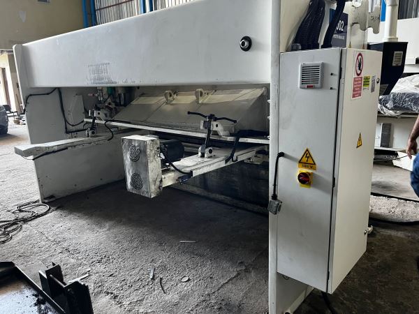 Baykal HNC 3106 Hidrolik Giyotin Makas