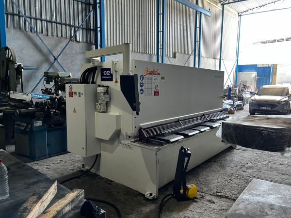 Baykal HNC 3106 Hidrolik Giyotin Makas