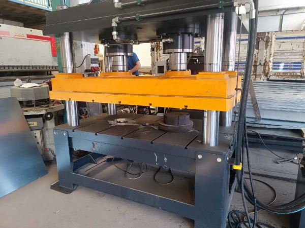 400 Ton 750 x 1750 Tabla Kolonlu Hidrolik Pres