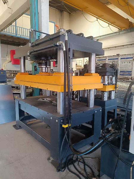 400 Ton 750 x 1750 Tabla Kolonlu Hidrolik Pres