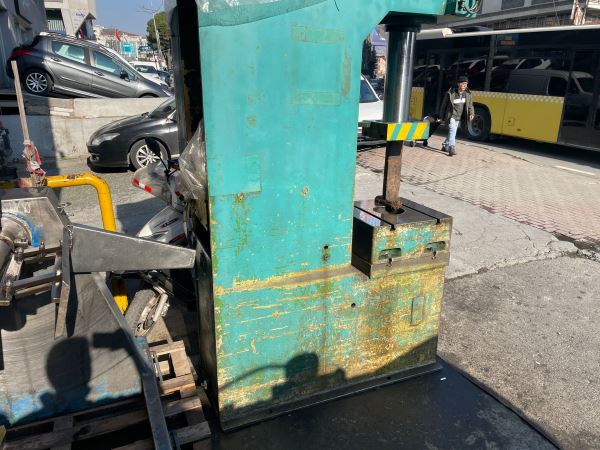 50 TON C TİPİ HİDROLİK PRES