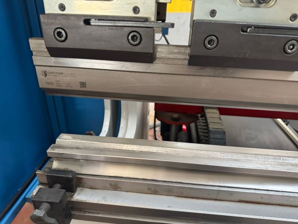 İnanlar Sıfır Ayarında 125 cm 40 Ton Cnc Abkant Pres