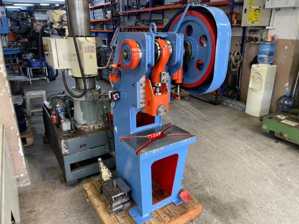 10 TON EKSANTRİK PRES