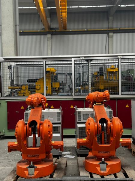 ABB FOUNDRY PLUS IRB 2400 M2004 ENDÜSTRİYEL ROBOT