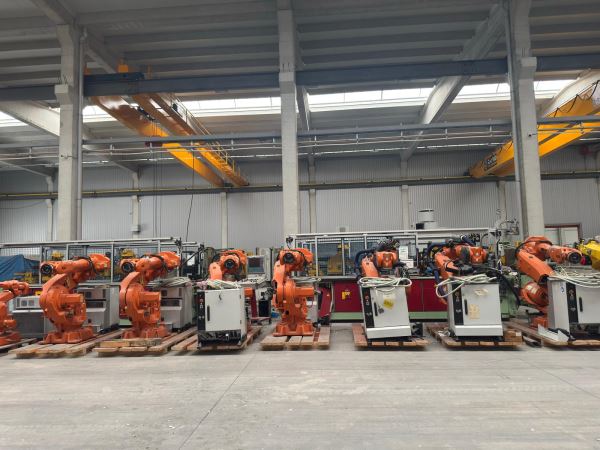 ABB IRB 6600 - IRB 6640 IRC5 M2004 ENDÜSTRİYEL ROBOTLARI VE PANOLARI