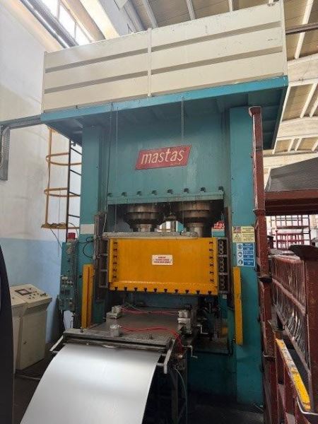 1000 TON HİDROLİK PRES