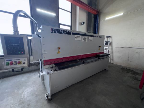 3100 x 6 MM CNC GİYOTİN MAKAS