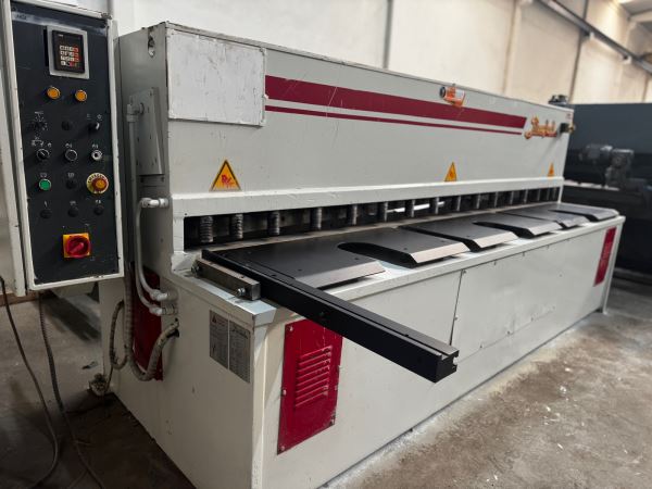 Baykal 3 Metre 6 mm Giyotin Makas