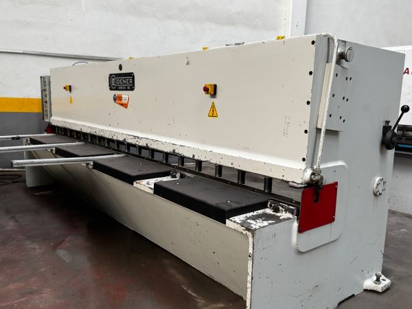 Dener 4 Metre 6 mm Giyotin Makas