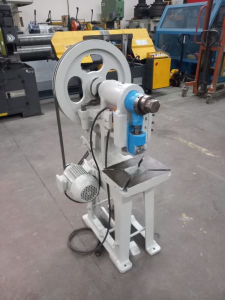 8 TON EKSANTRİK PRES