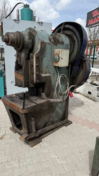 100 TON ÇELİK GÖVDE ARKADAN VOLANT Eksantrik Pres