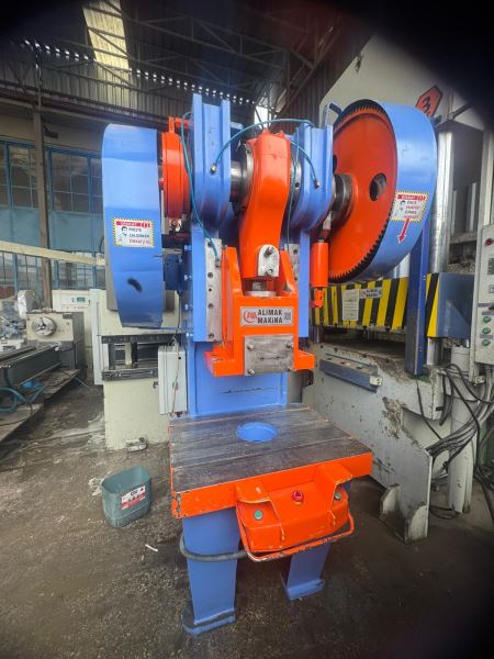 100 TON ÇELİK GÖVDE EKSANTRİK PRES