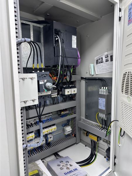 SIFIRDAN FARKSIZ DAHLIH MCV860 LİNEER KIZAK CNC Dik İşlem