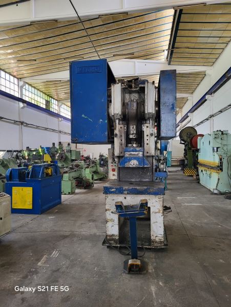 125 TON TESBİHCİ MARKA HAVA KAVRAMALI EKSANTRİK PRES