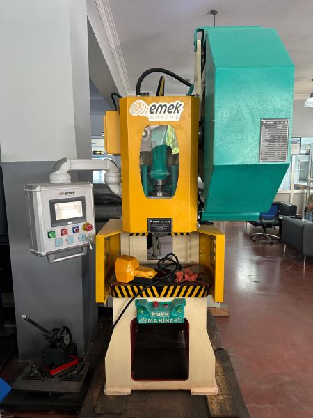 EMEK 40 TON HAVA KAVRAMALI HIZ AYARLI C TİPİ EKSANTRİK PRES