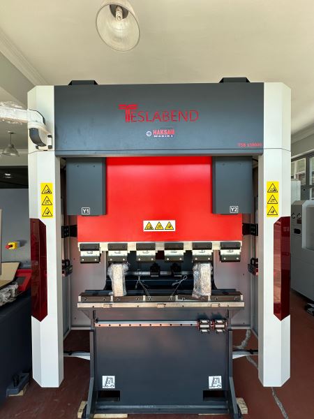 TESLAMAK TSB 1300 MM x 40TON 4 EKSEN CNC HİDROLİK ABKANT PRES