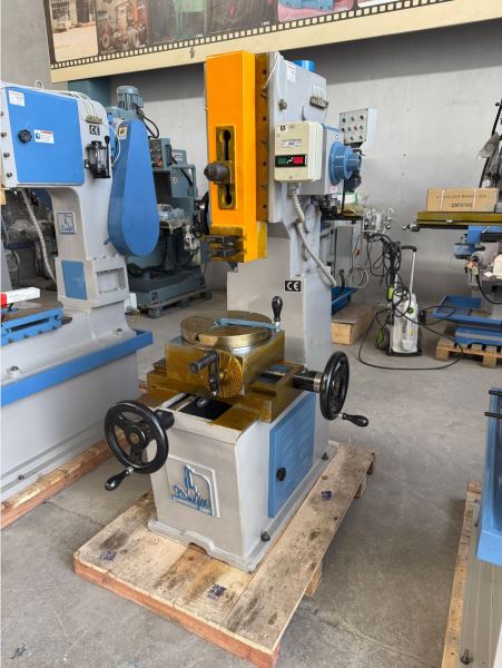 YAKATO YKT - 250 D AĞIR TİP DİK PLANYA ŞAPİNG