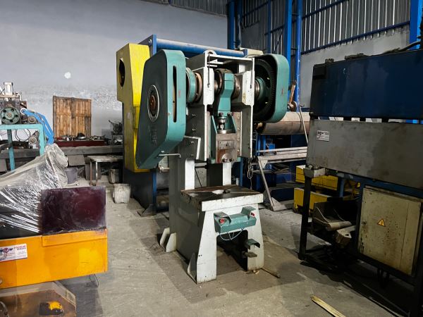 Cevheroğlu 60 Ton Eksantrik Pres