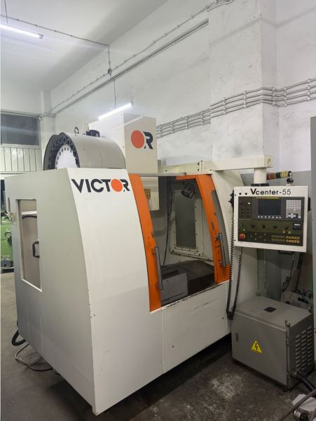 VİCTOR TAİWAN FANUC LİNEER Divizörlü CNC DİK İŞLEME MERKEZİ