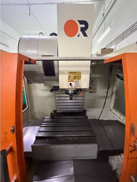 VİCTOR TAİWAN FANUC LİNEER Divizörlü CNC DİK İŞLEME MERKEZİ
