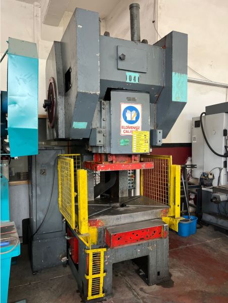 110 Ton İtalyan Hava Kavramalı Pres