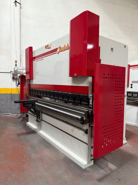 Baykal 3 Metre 220 ton 12 mm Cnc Abkant Pres
