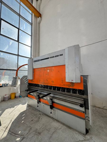 ERMAKSAN 3000 x 200 TON CNC APKANT