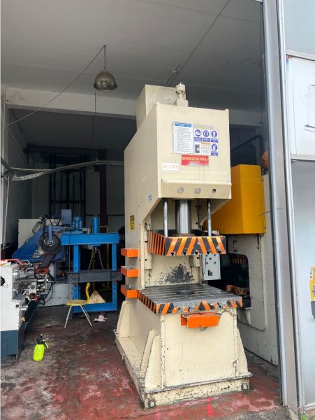 150 Ton Çift Tesirli Hidrolik Pres