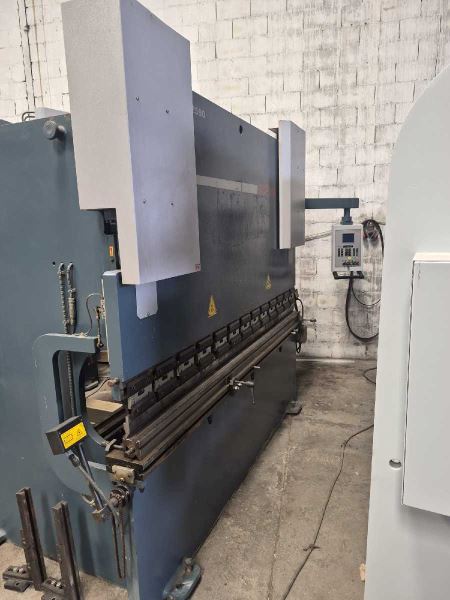Durmazlar Cnc  2,5 Metre 90 Ton Abkant Pres