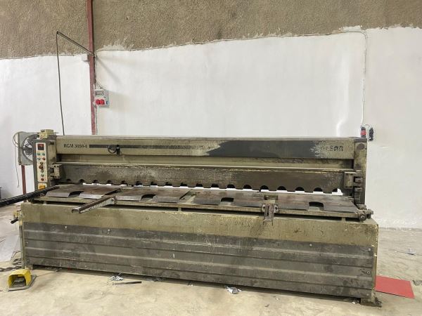 Hilalsan 3 Metre 4 mm Redüktörlü Giyotin Makas