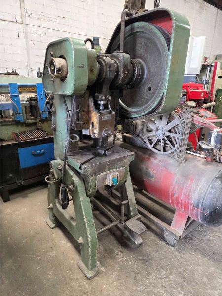 Dirinler 15 Ton Eksantrik Pres