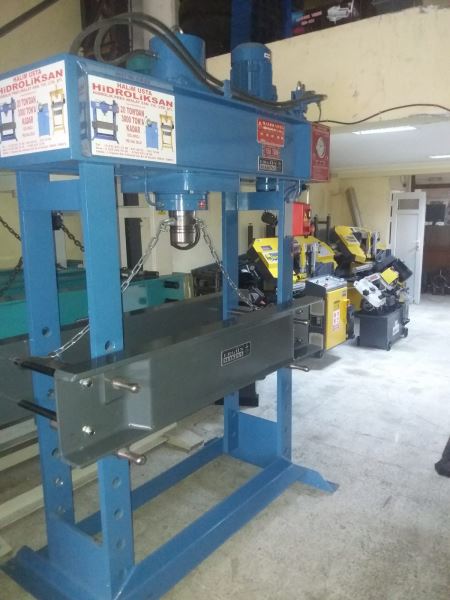 STOKTAN TESLİM HALİM USTA HİDROLİK PRESLERİ