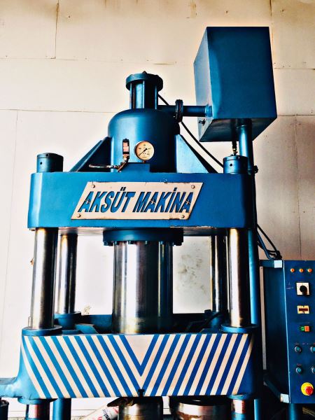 Aksüt 300 Ton Çift Tesirli Sıvama Pres