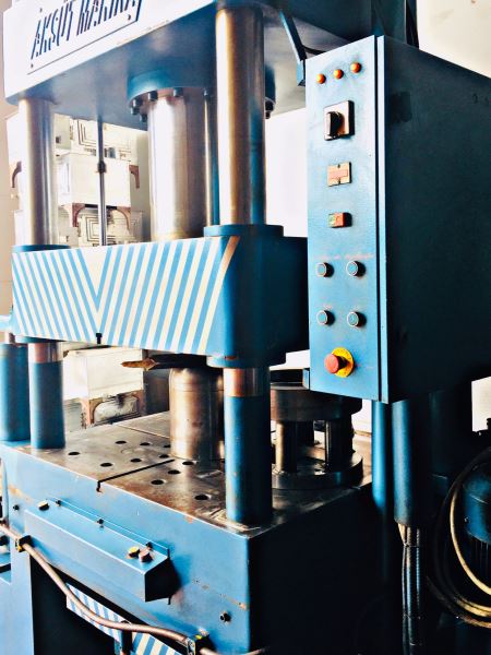 Aksüt 300 Ton Çift Tesirli Sıvama Pres