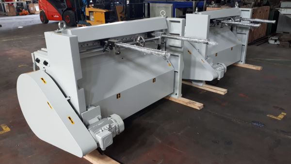 BURNET 1260 x 2,5 MM MOTORLU MAKAS
