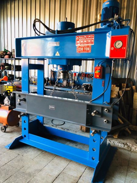 HİDROLİKSAN HALİM USTA 230 TON HİDROLİK PRES