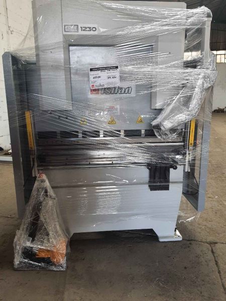 Stok Teslim Yeni Isıtan 1250 mm 30 Ton NC Hidrolik Abkant Pres