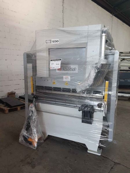 Stok Teslim Yeni Isıtan 1250 mm 30 Ton NC Hidrolik Abkant Pres