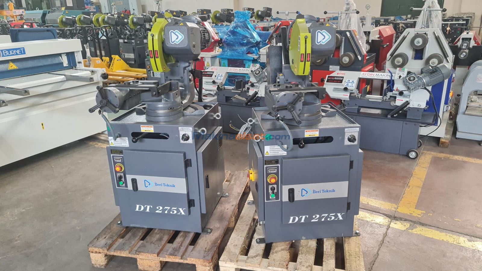 İLERİ TEKNİK DT 275 X YARI OTOMATİK SULU KESİM