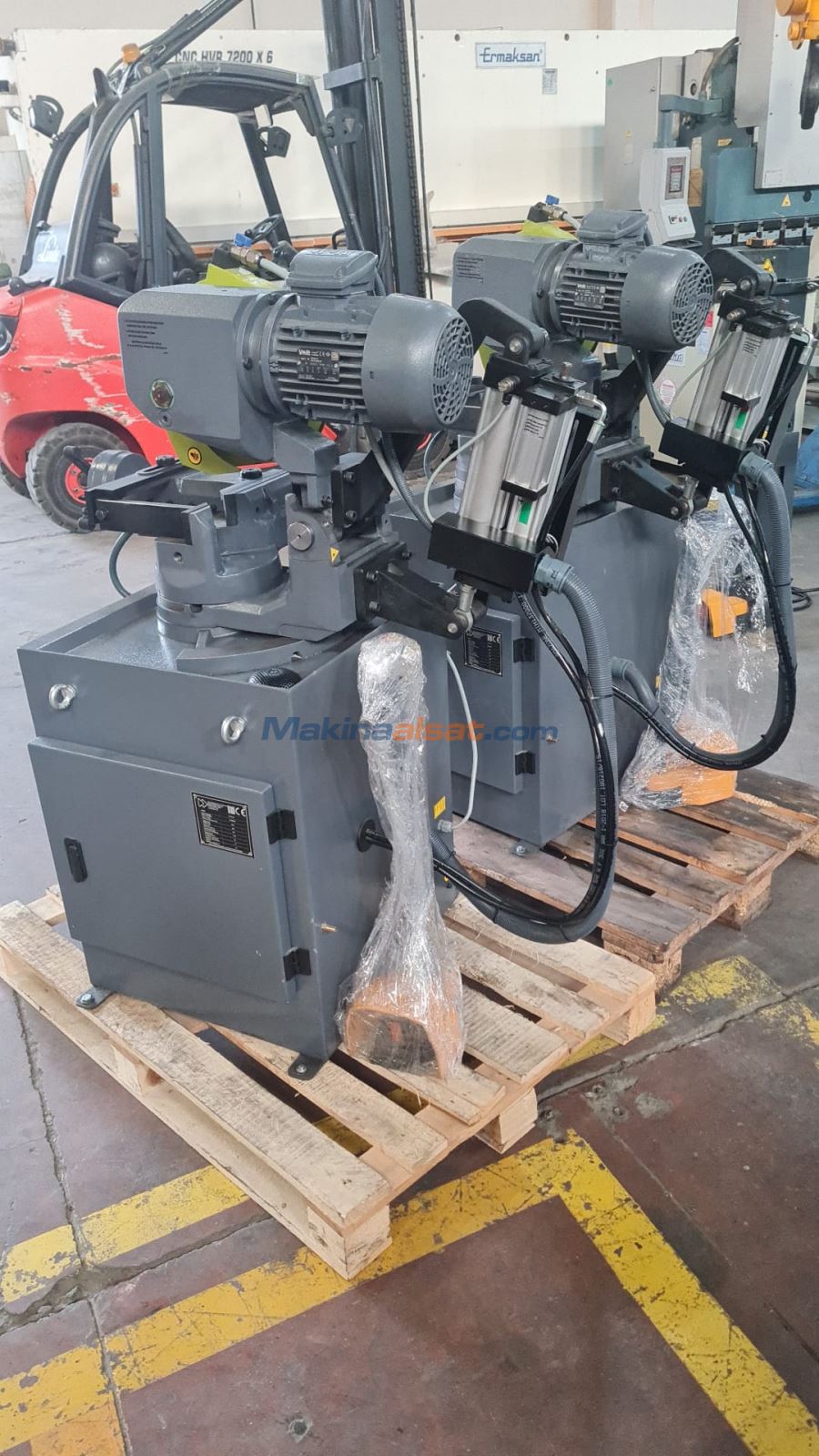 İLERİ TEKNİK DT 275 X YARI OTOMATİK SULU KESİM